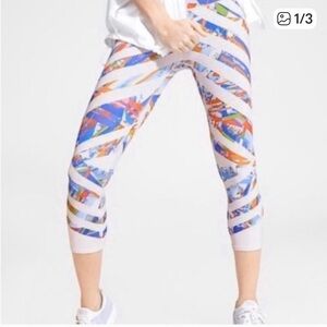 Athleta Kaleidoscope Sonar Capri Leggings, XS